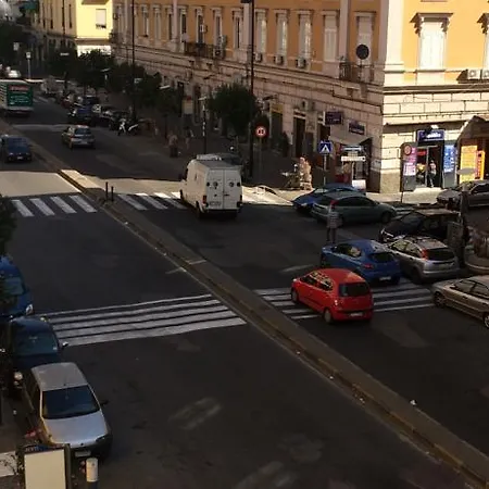 B&B La Maison Bed & Breakfast Napoli